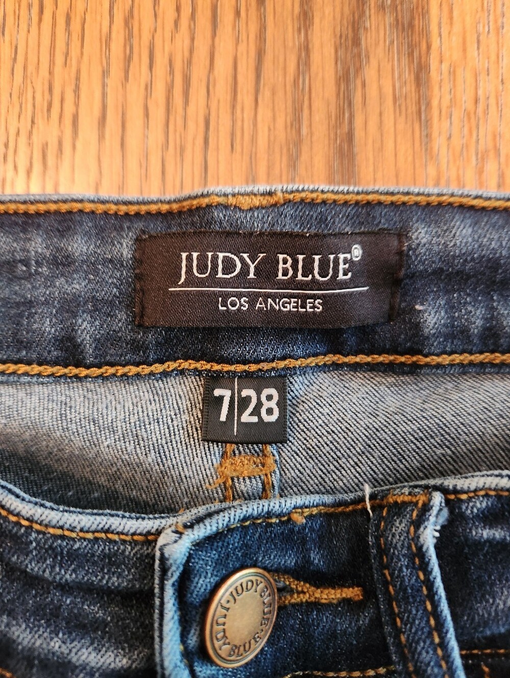 Judy Blue Relaxed Fit Blue Jeans Size 7/28 - Picture 4 of 7